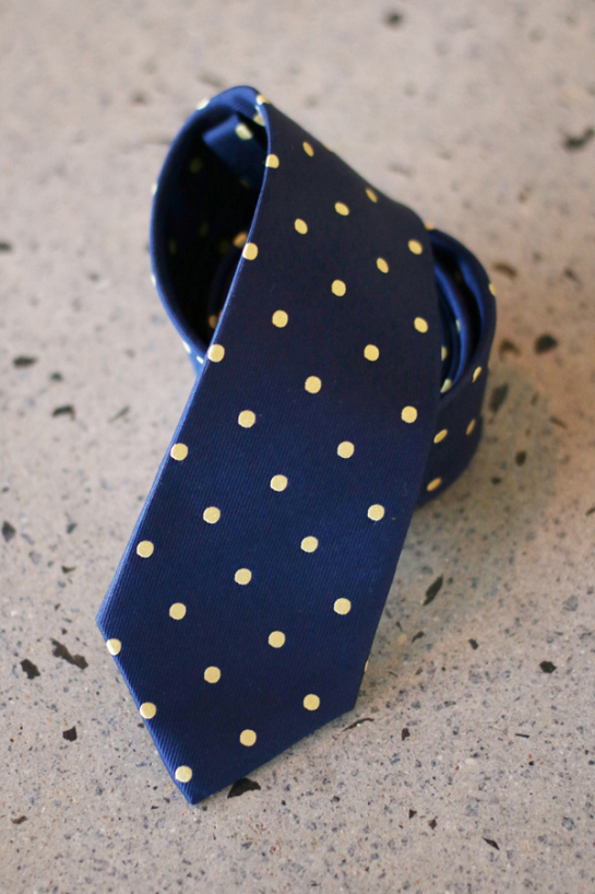 polka-dot-tie