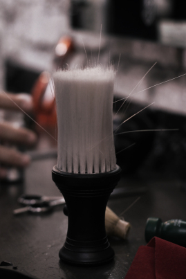 hair-brush