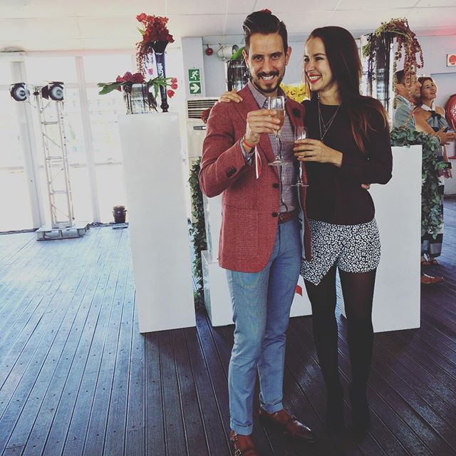Here's to a little day drinking with friends...and also with @ghmumm_sa they should pretty much just call it GH YUMM! #IconOfVictory