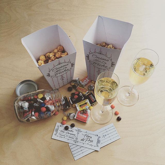 Getting ready for stay home #DateNight with @elzaanvdm favorite French movie and @kleinezalze MCC at Cinéma Jour de Triche #cheatday