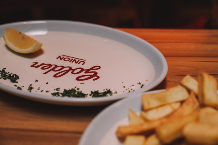 Golden-Union---Empty-plate